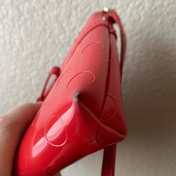 Kate Spade Red Patent Shoulder Bag / Crossbody • Used • Small Bow Detail - Picture 6 of 13